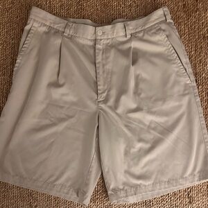 Nike Men's Beige Flat Front Shorts